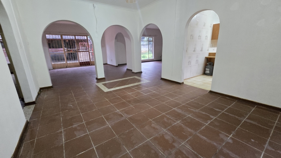 3 Bedroom Property for Sale in Geelhoutpark North West